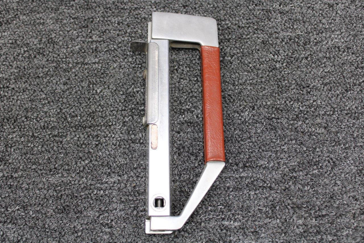 Cessna Aircraft Parts 1517105-20 Cessna T337G Upper Cabin Door Inner Handle (Brown)