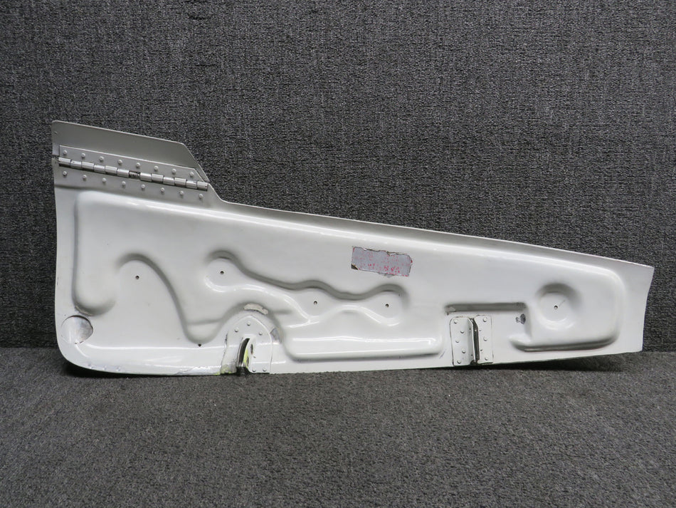 1512354-2 Cessna T337G Main Gear Strut Door Assembly Forward RH (White)