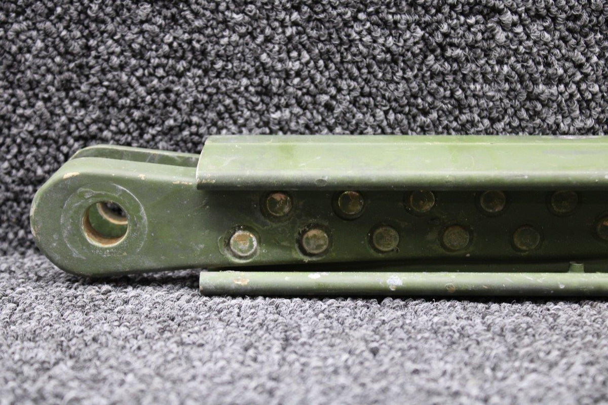 Cessna Aircraft Parts 1421000-10 Cessna T337G Wing Strut RH
