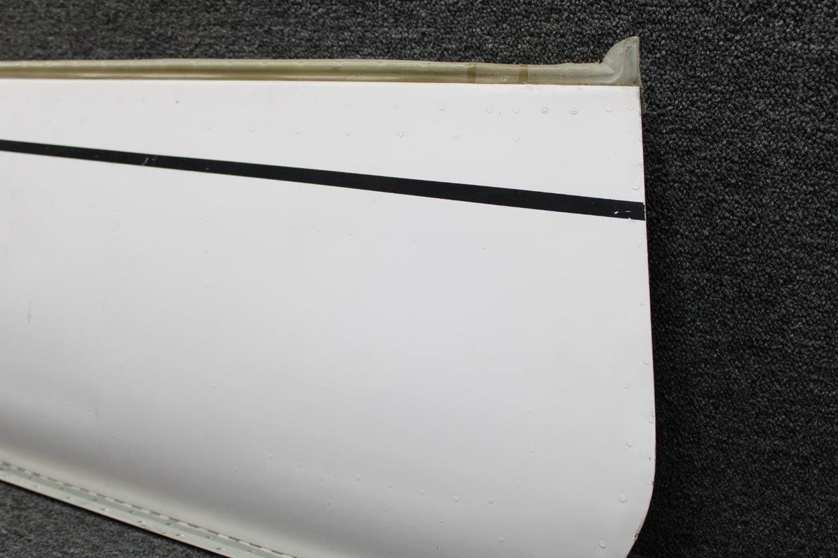 Cessna Aircraft Parts 1511420-24 Cessna T337G Lower Cabin Door Structure