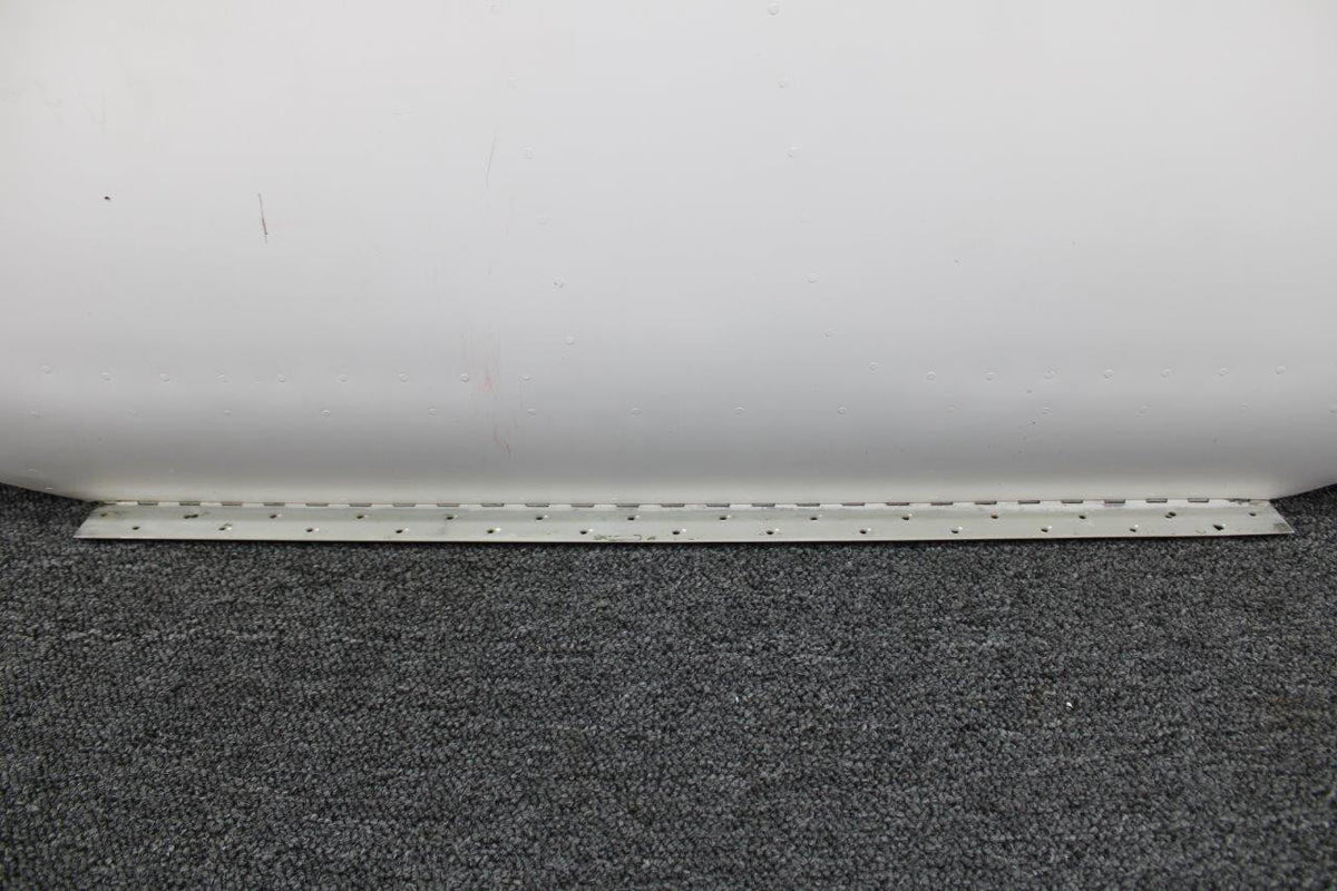 Cessna Aircraft Parts 1511420-24 Cessna T337G Lower Cabin Door Structure
