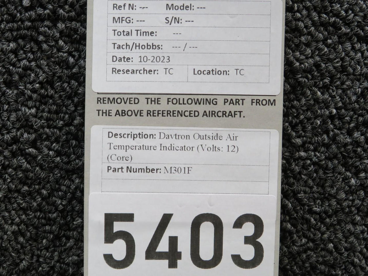 Davtron M301F Davtron Outside Air Temperature Indicator (Volts: 12) (Core)