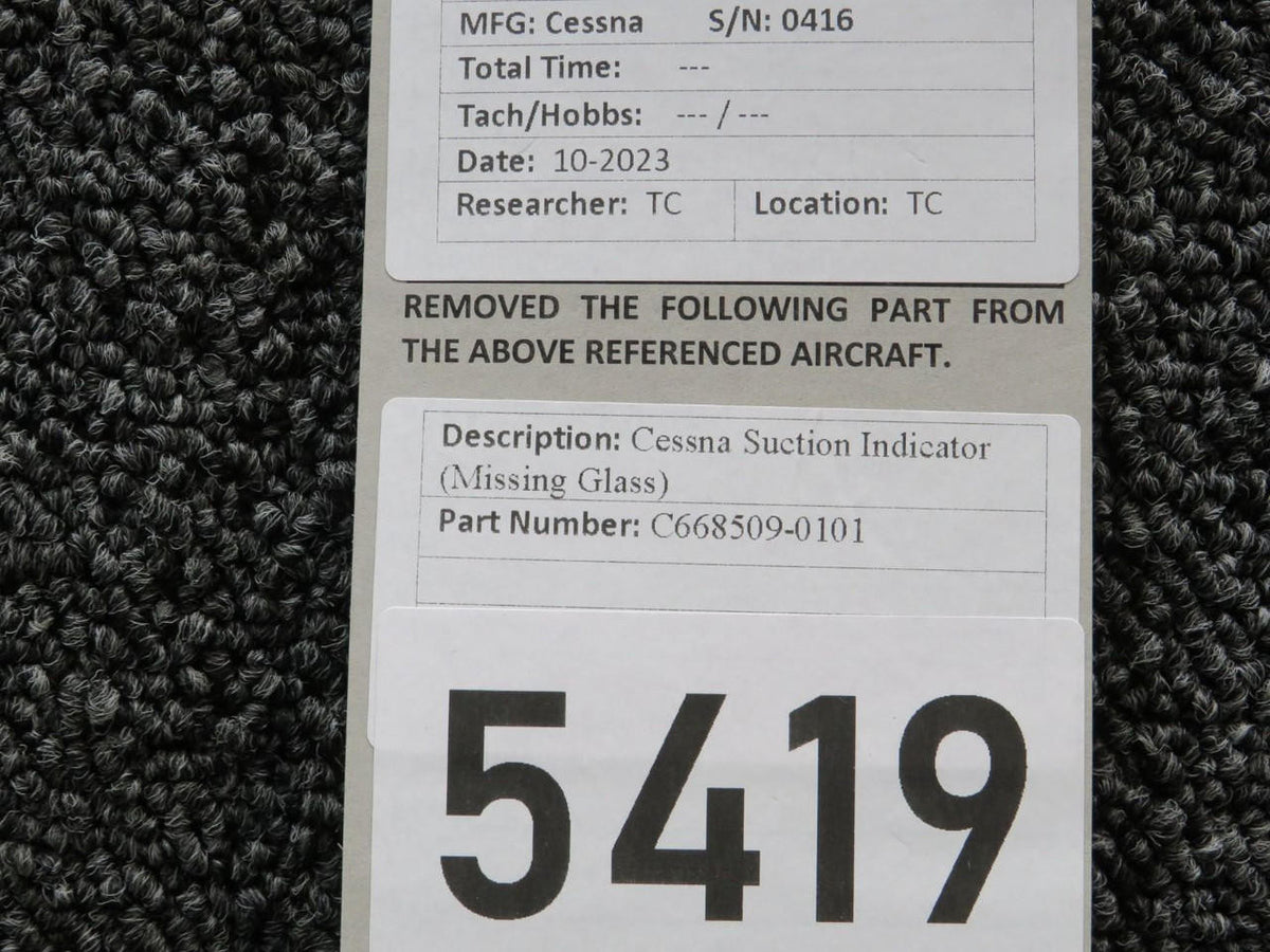 Cessna Aircraft Parts C668509-0101 Cessna Suction Indicator (Missing Glass)