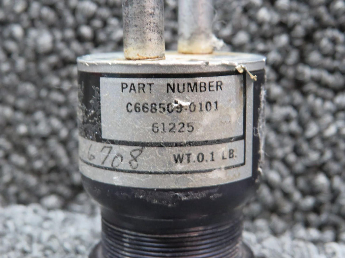 Cessna Aircraft Parts C668509-0101 Cessna Suction Indicator (Missing Glass)
