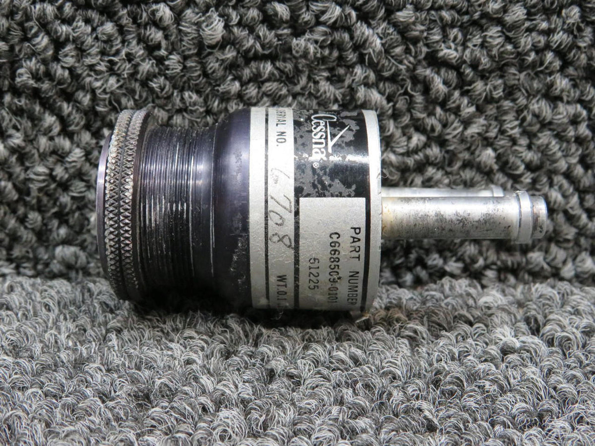 Cessna Aircraft Parts C668509-0101 Cessna Suction Indicator (Missing Glass)