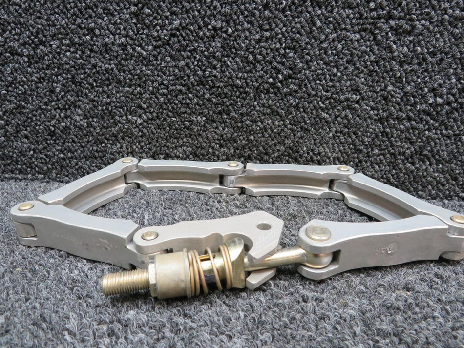 Does Not Apply 602160004 Clamp (New Old Stock)