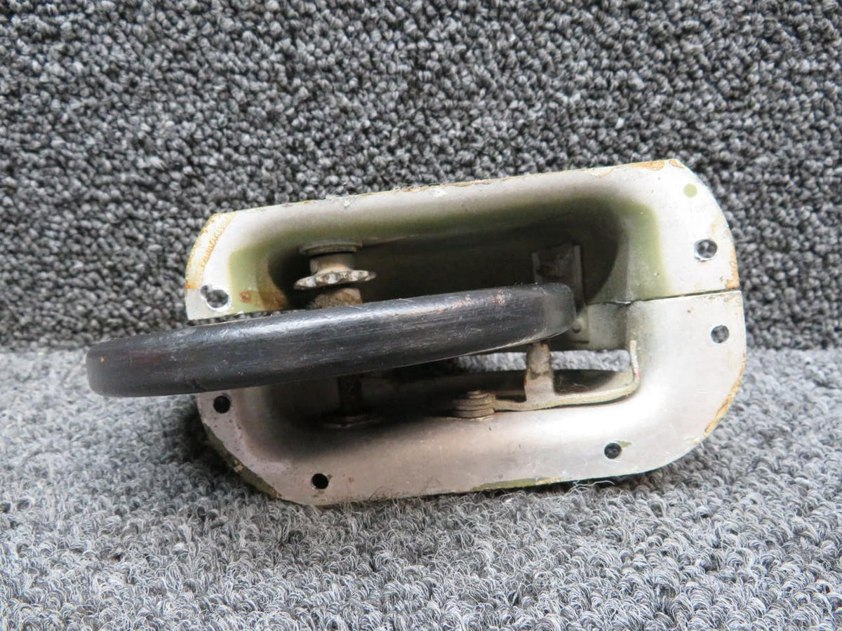 Cessna Aircraft Parts 0411427, 0411877, 0411426 Cessna 170A Elevator Tab Wheel and Shaft Assembly