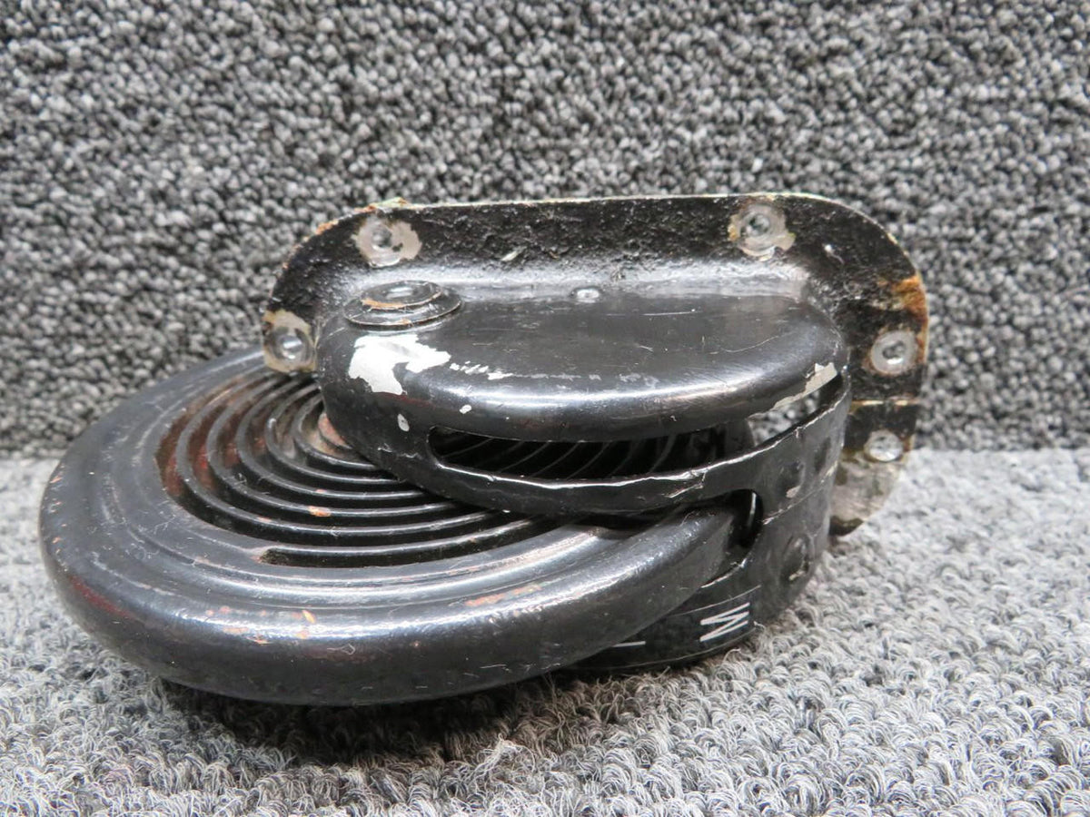 Cessna Aircraft Parts 0411427, 0411877, 0411426 Cessna 170A Elevator Tab Wheel and Shaft Assembly