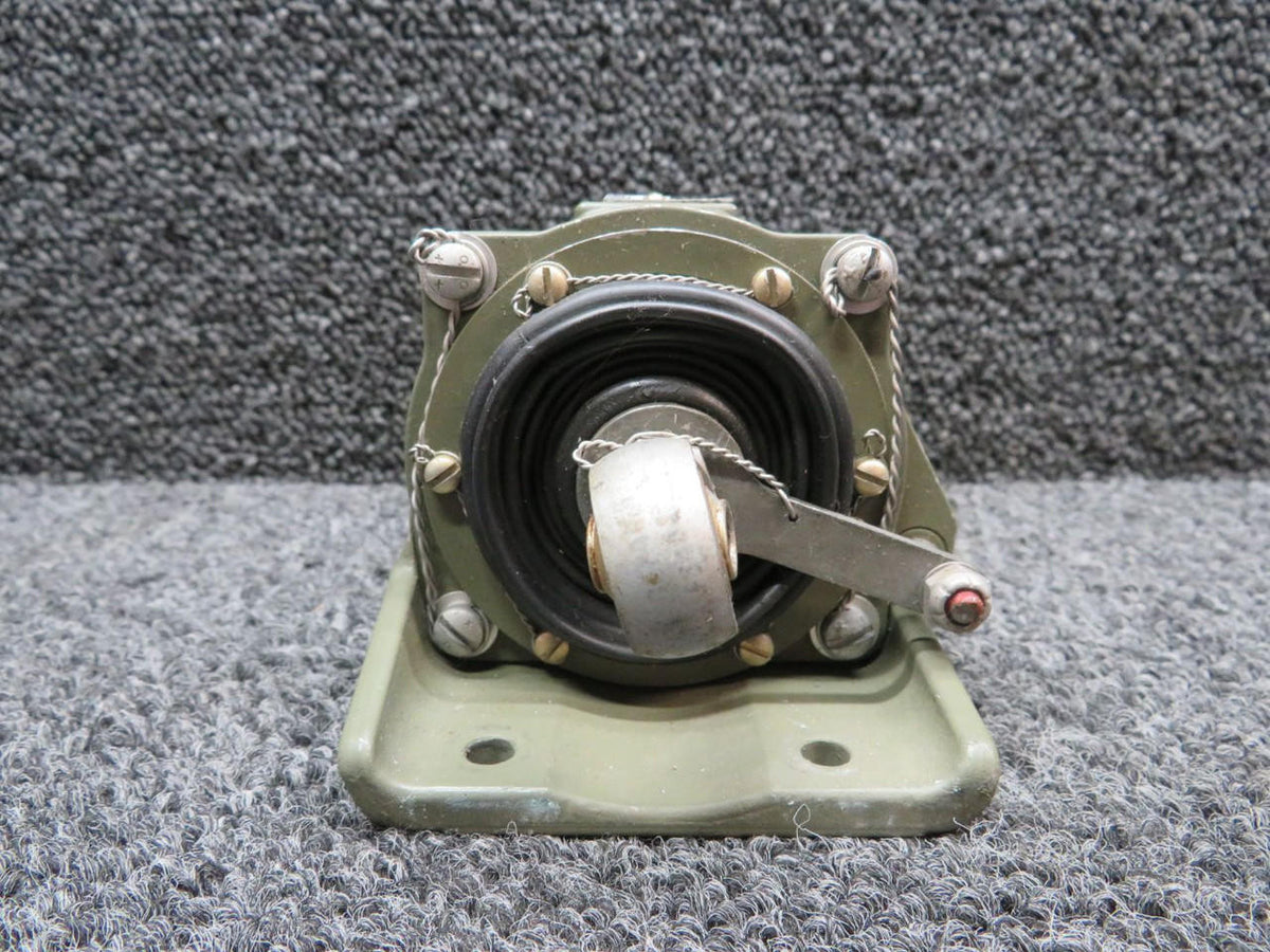 Western 82402-1201R54 Gulfstream Western Trim Tab Actuator (Torn Boot, Overhauled)
