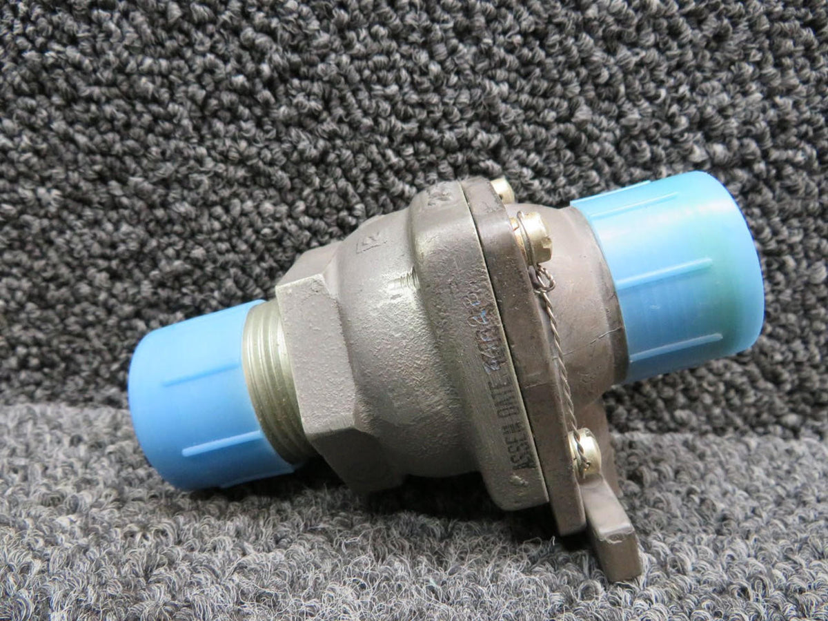 Parker 24922 Parker Hannifin Drain Valve (New Old Stock)