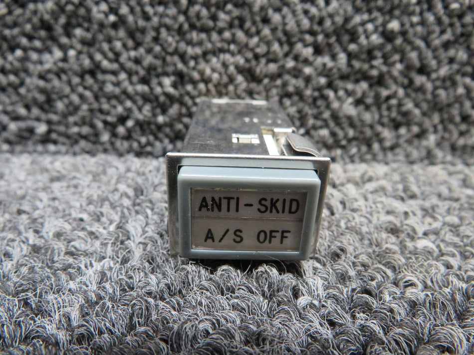 2783-19 Master Specialties 96182-7928 Anit Skid Indicator