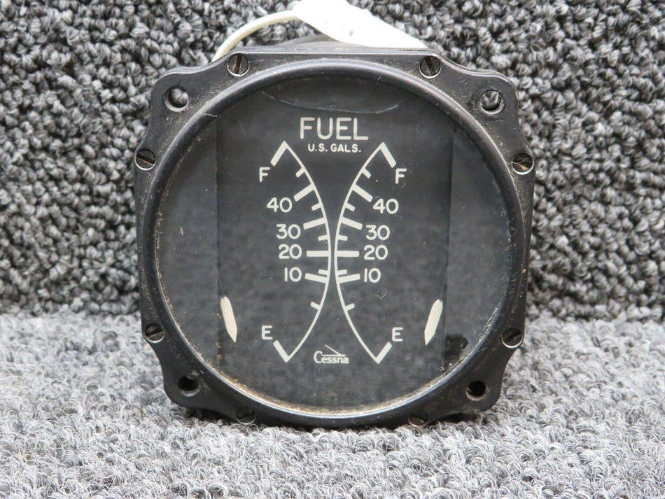 22-164-012 (Alt: CM2645L1) Garwin Dual Fuel Quantity Indicator (Crack in Glass)