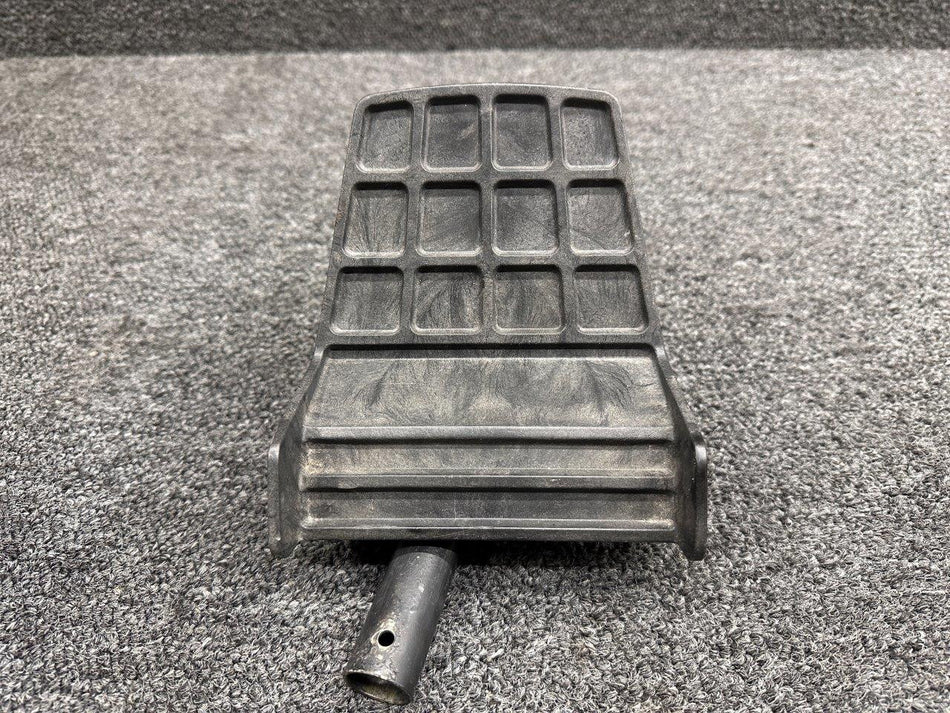 0760678-2 Cessna R182 Co-Pilot Rudder Pedal Inboard Assembly