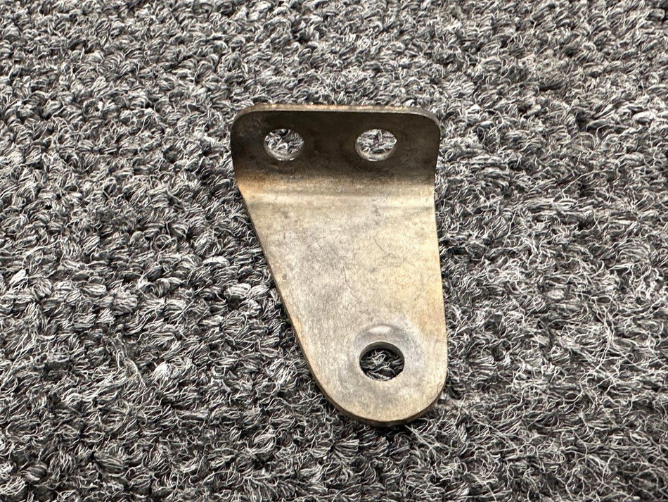 0713556-1 Cessna R182 Cowl Flap Control Clevis