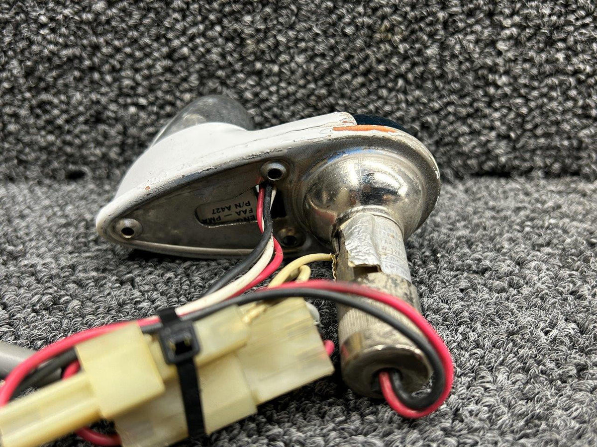 Piper Aircraft Parts 51210-003 Piper PA-31T Wing Navigation Light Assembly with Strobe and Lens