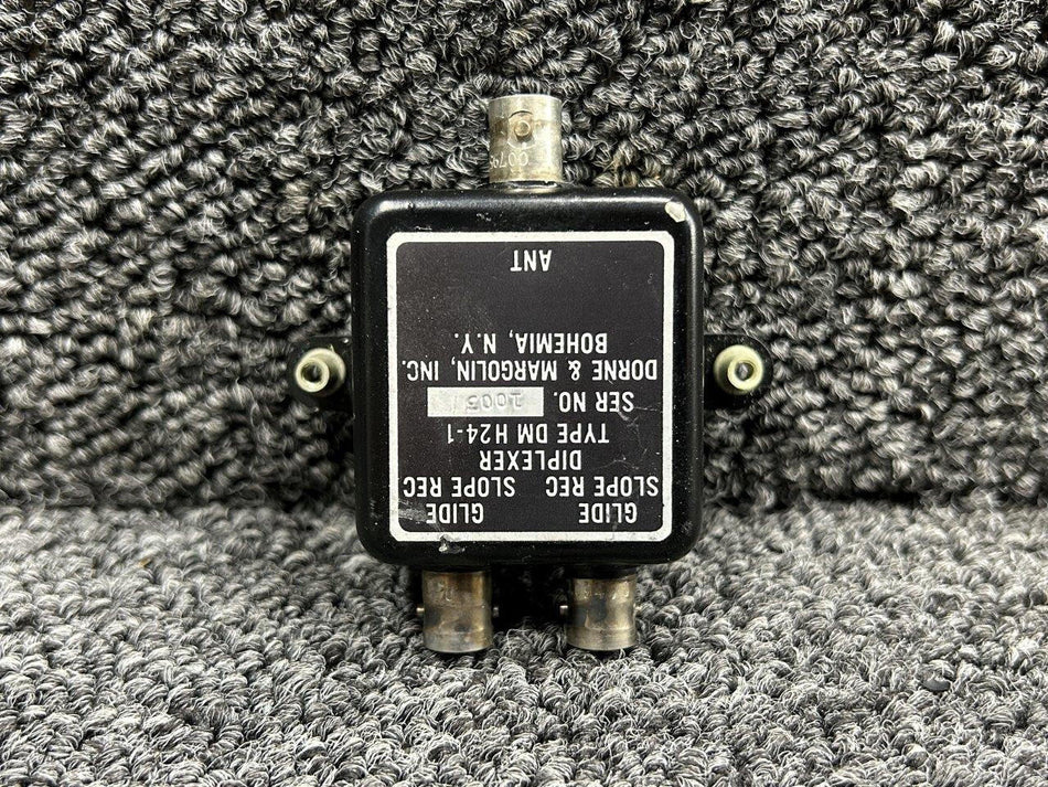 N82156KW58-N8