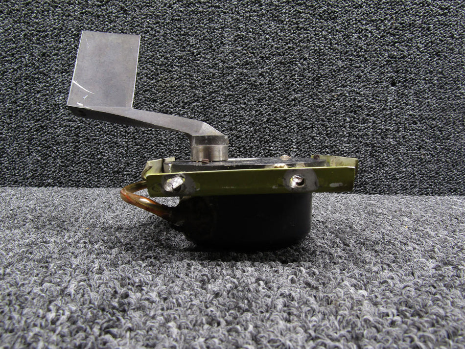 Conrac 25147A-5 (Alt: 6608263-2) Conrac Angle of Attack Transducer (Volts: 28)