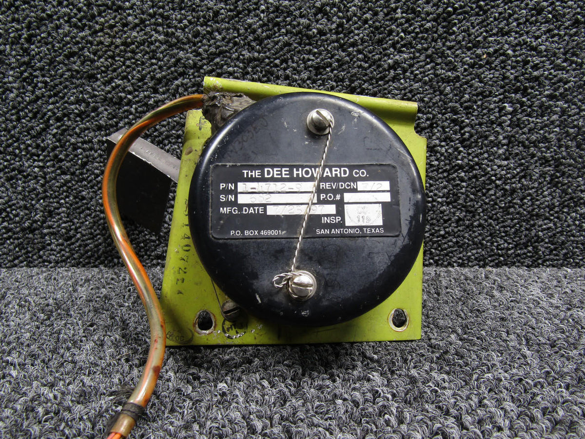 Dee Howard  1-1712-9 Dee Howard Angle of Attack Transducer