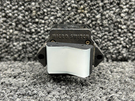 UND Lab Inc 4TP1-3 (Alt: 587-786) UND Lab Inc Ice Protection Rocker Switch