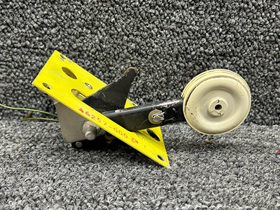Piper Aircraft Parts 46259-000, 46257-000 Piper PA-31T Landing Gear Control Lever with Plate