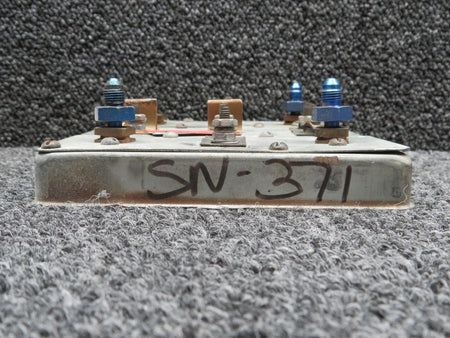 Does Not Apply Instrument Gauge Cluster Assembly (Volts: 12) (Broken Mounting Tabs) (Missing Glass)