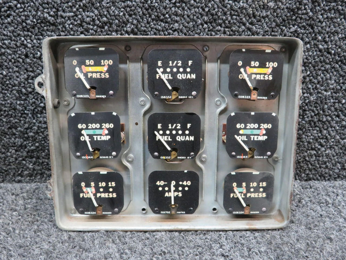 Does Not Apply Instrument Gauge Cluster Assembly (Volts: 12) (Broken Mounting Tabs) (Missing Glass)