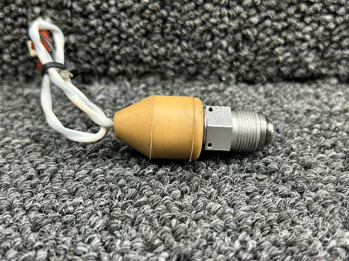 Pratt and Whitney SB1217 Pratt and Whitney PT6A-28 Propeller Engine Chip Detector