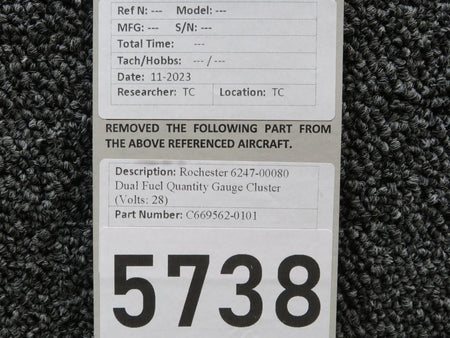 Rochester C669562-0101 Rochester 6247-00080 Dual Fuel Quantity Gauge Cluster (Volts: 28)