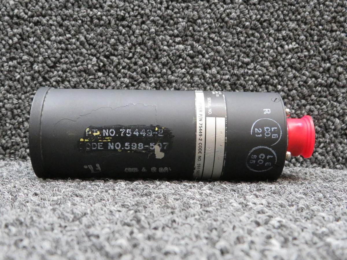 Does Not Apply 162LCPT20 (Alt: 75449-2) Dual Oil Temperature and Pressure Indicator (Volts: 28)