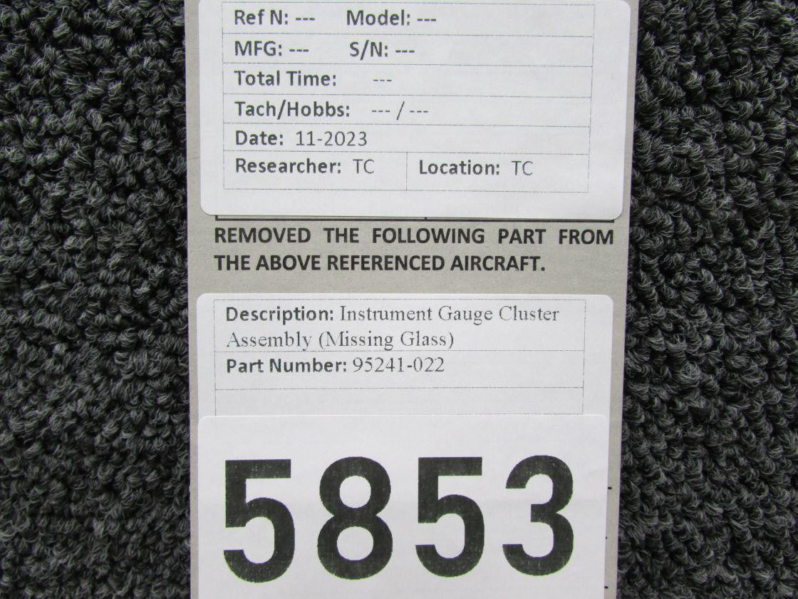 Stewart-Warner 95241-022 Instrument Gauge Cluster Assembly (Missing Glass)