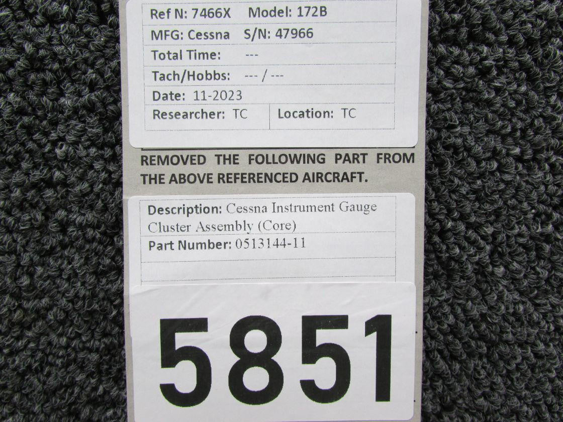 Cessna Aircraft Parts 0513144-11 Cessna Instrument Gauge Cluster Assembly (Core)