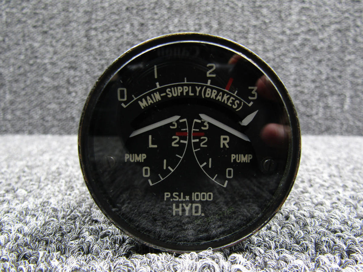 Weston S214.1.60 Weston Dual Brake Pressure Indicator (Discolored Face)