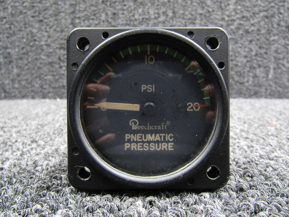 B410-3 (Alt: 50-380105-3) Beechcraft Pneumatic Pressure Indicator