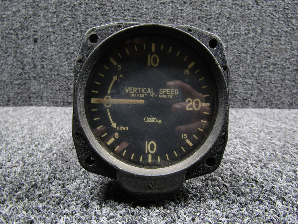 22-220-04 Garwin Rate of Climb Indicator (Discolored Face)