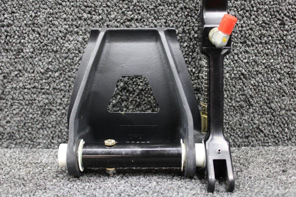 82853-003, 10-73 Piper PA46-350P Rudder Pedal RH with Brake Cylinder and Pin