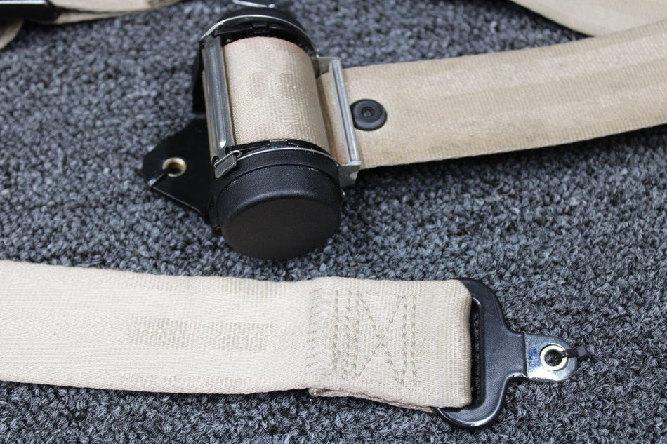 5-01-1P5768 (Alt: 104211-025) Piper PA46-350P Takata Co-Pilot Reel Seatbelt Assy