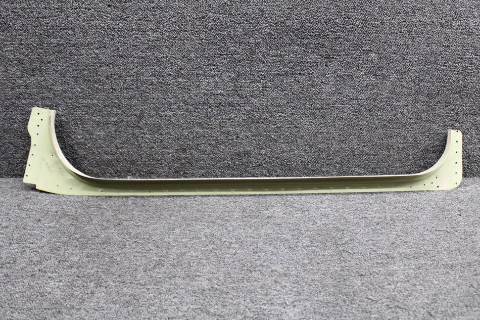 0511811-6 Cessna 172S Cabin Door Sill Outer Bulkhead Lower RH