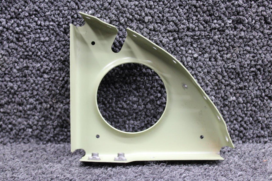 0511813-8 Cessna 172S Bulkhead Outboard RH