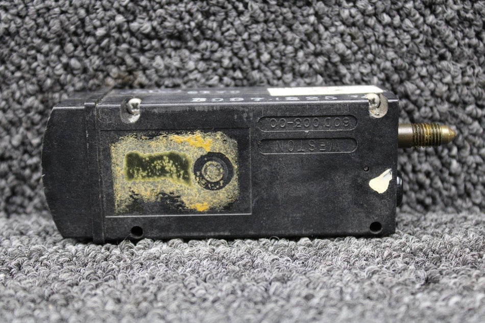 1U078-101-2 Edo-Aire Oil Pressure and Temperature Indicator
