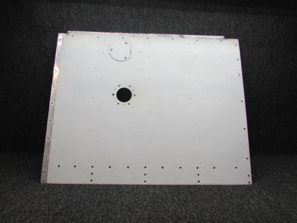 0426511-19 Cessna 152 Fuel Tank Cover Assembly LH, Color: White