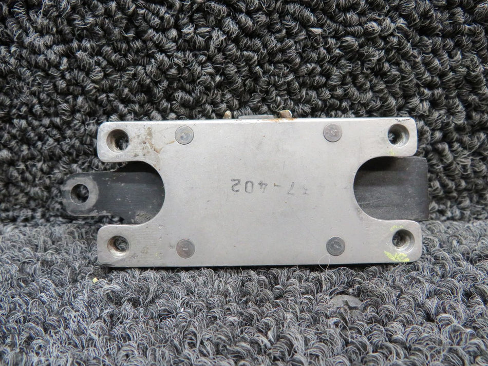 3474-20 Bell 206B RH Aft Cabin Door Latch Assembly Upper