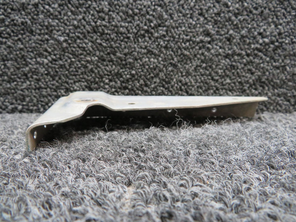 0712301-4 (Use: 0712317-4) Cessna 182A Bracket Actuator Hinge Inboard RH