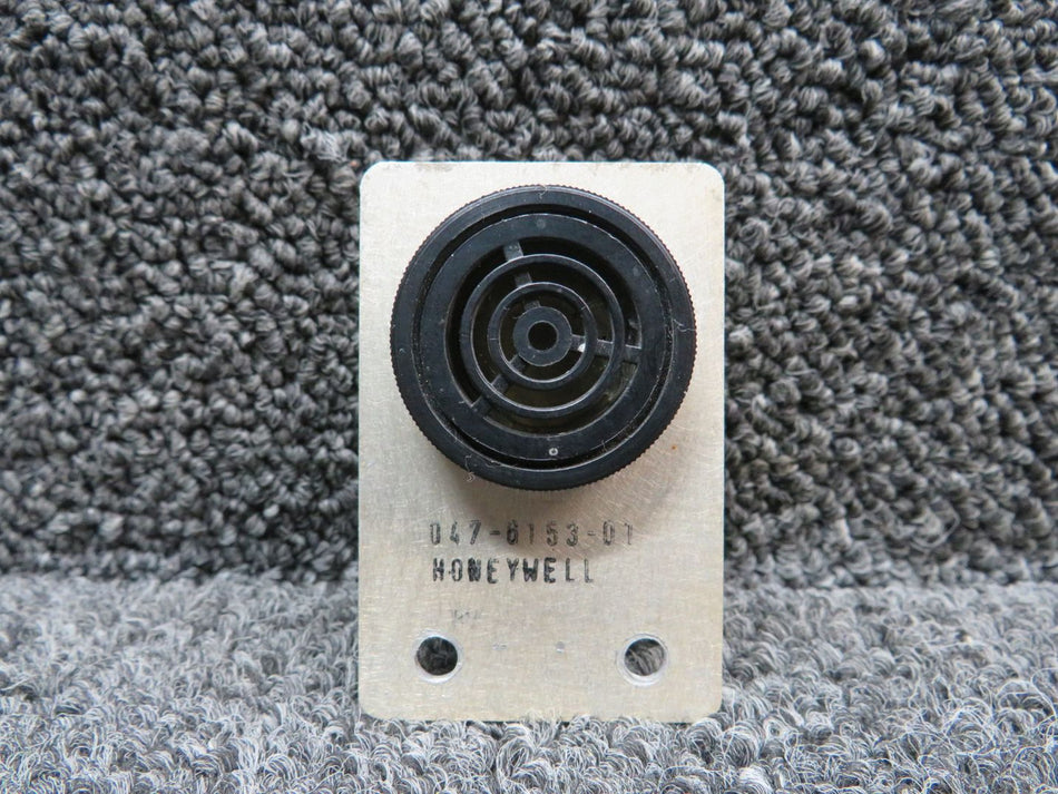 SC628D Beech A36 Sonalert Warning Horn with Bracket (Volts: 28)