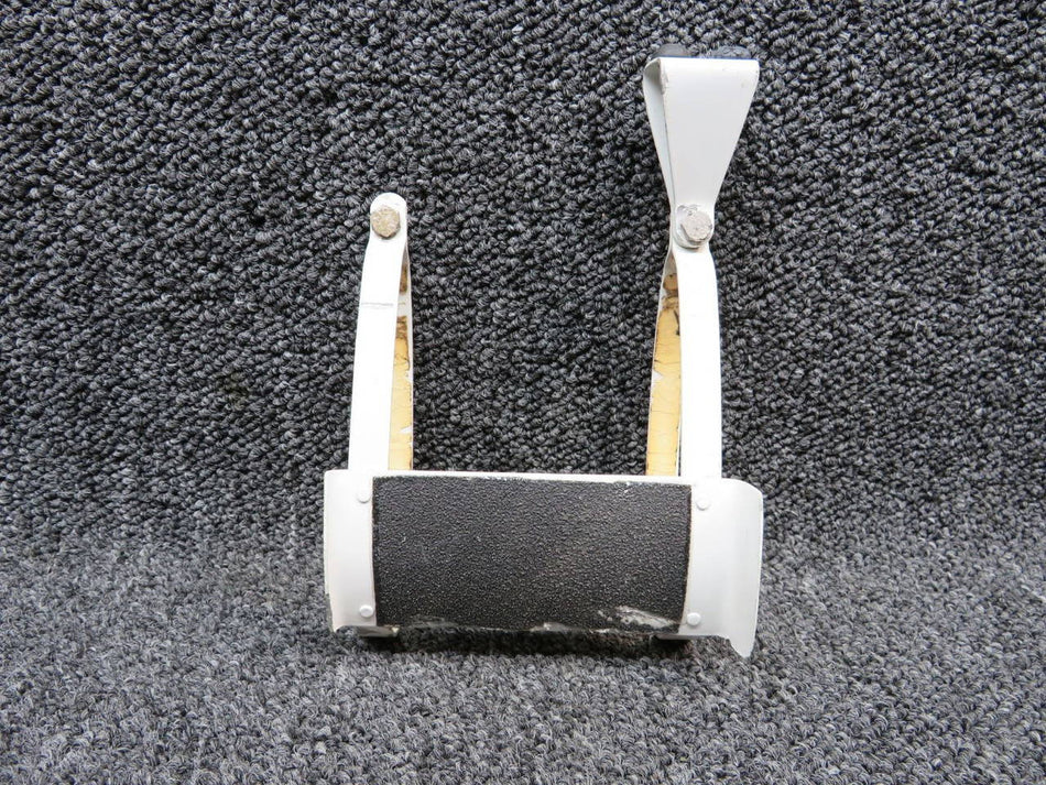 0611246-2 Cessna 305A L-19 RH Step Assembly