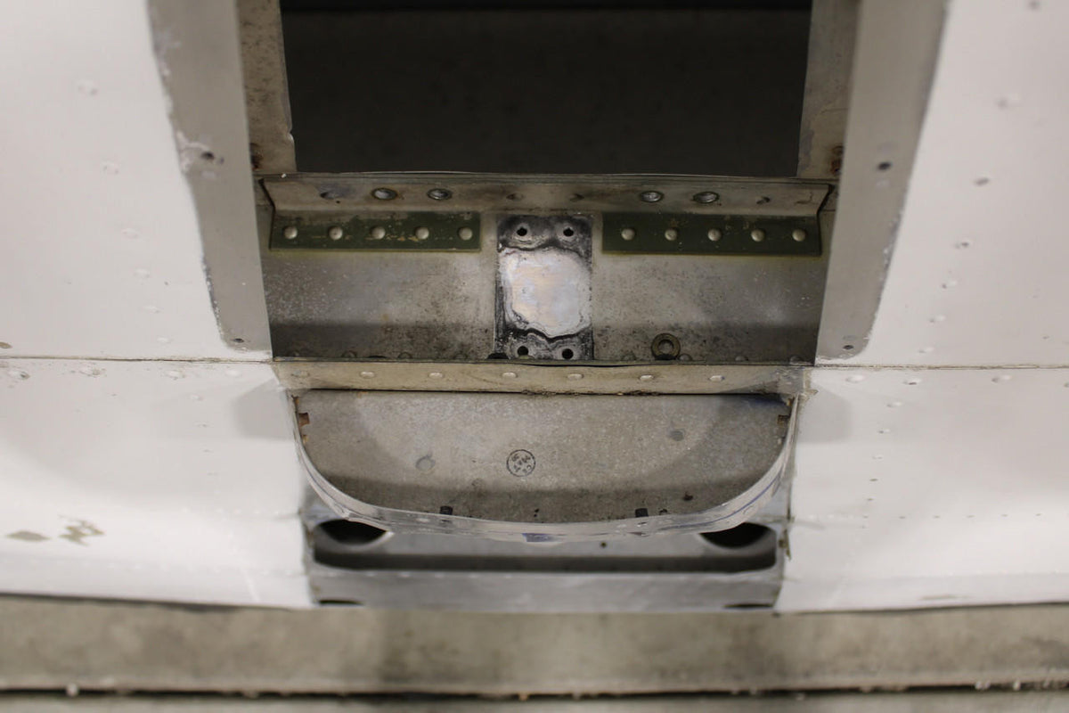 Cessna Aircraft Parts 5032000-17 (Use: 5032000-25) Cessna 401A Horizontal Stabilizer with De-Ice Boot