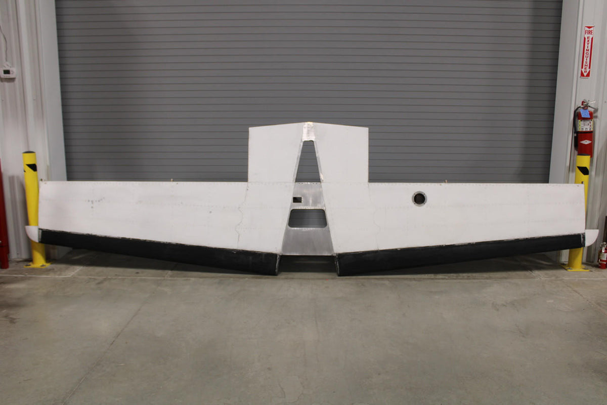Cessna Aircraft Parts 5032000-17 (Use: 5032000-25) Cessna 401A Horizontal Stabilizer with De-Ice Boot