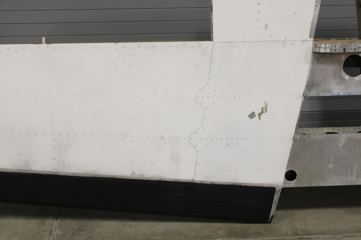 Cessna Aircraft Parts 5032000-17 (Use: 5032000-25) Cessna 401A Horizontal Stabilizer with De-Ice Boot