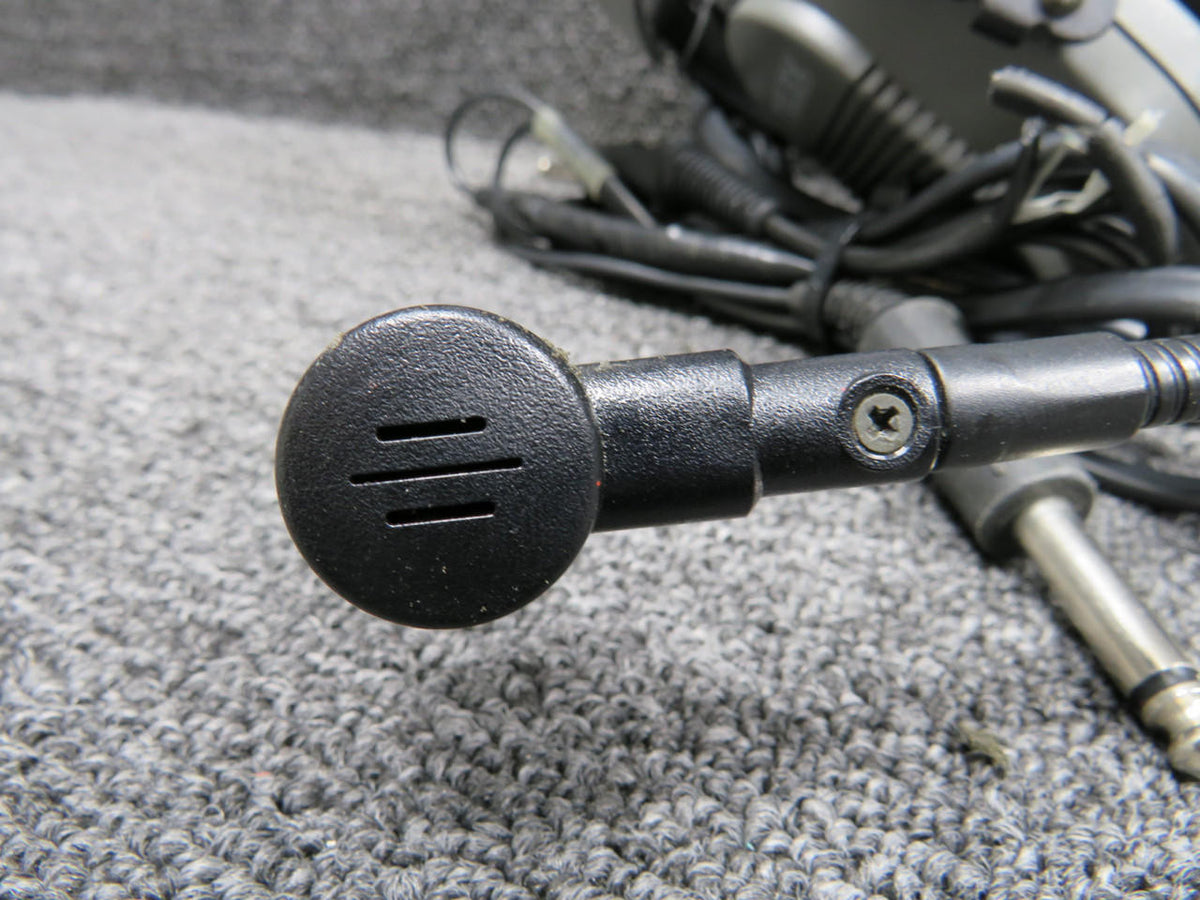 Telex AIR3100 Telex Headphones (Damaged Microphone Filter)