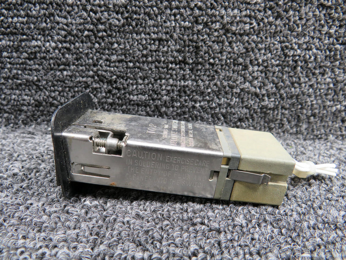 Tellite 90K Tellite Switch Warning Light Press to Reset (Missing Glass)
