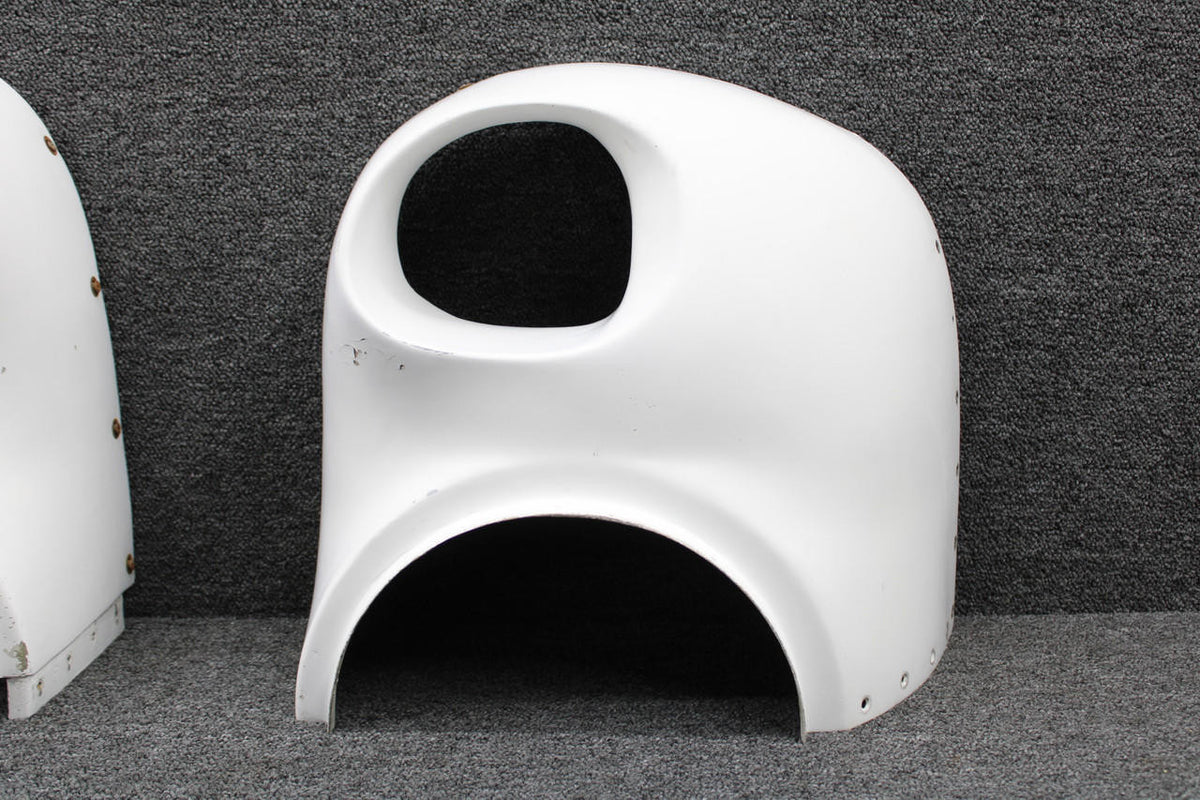 Cessna Aircraft Parts 0851202-7, 0851202-8 Cessna 401A Engine Nose Cap Assembly Inbd and Outbd Set